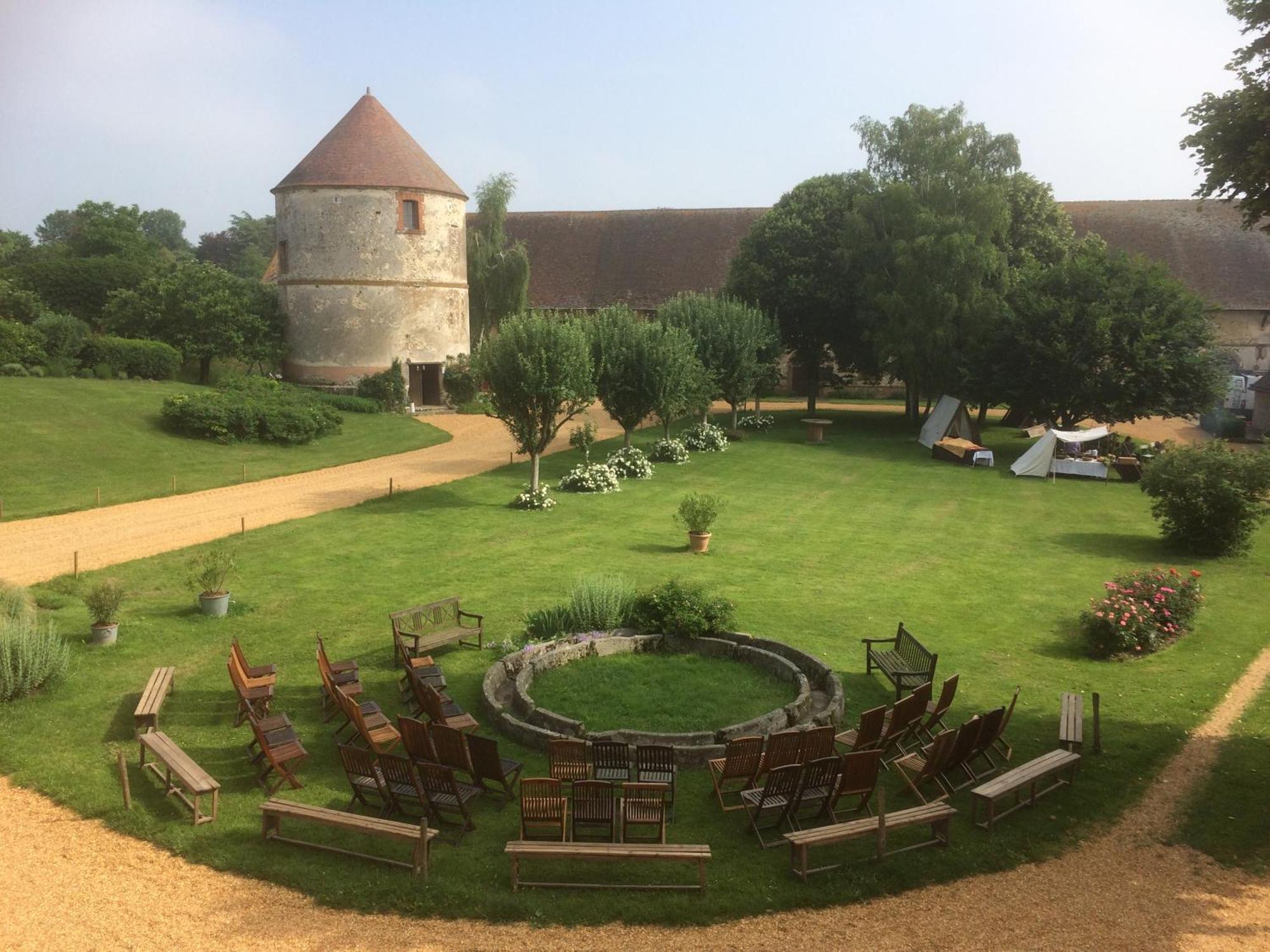 לינה וארוחת בוקר Neron La Ferme Au Colombier מראה חיצוני תמונה